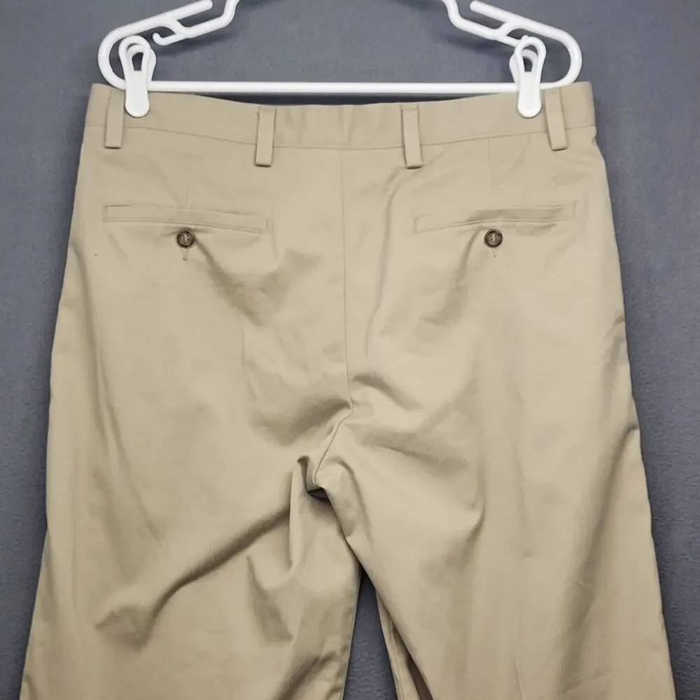 Dockers Classic Fit Khaki Pants Mens 34x32 Beige Flat Front Casual Chinos